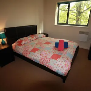 https://radyr-place-apartments.cardiffhotelswales.com